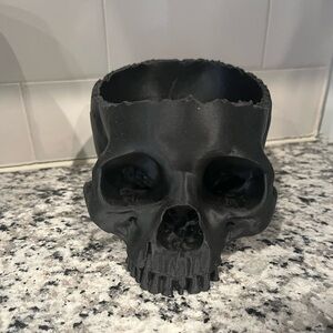 3D Printed Skull Planter - Black